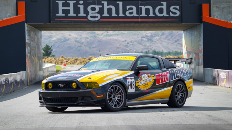 A truly international 5 star facility, Highlands offers multiple ways for passengers to experience the circuit at speed from Ferrari’s to Porsche’s and now as the driver in behind the wheel!